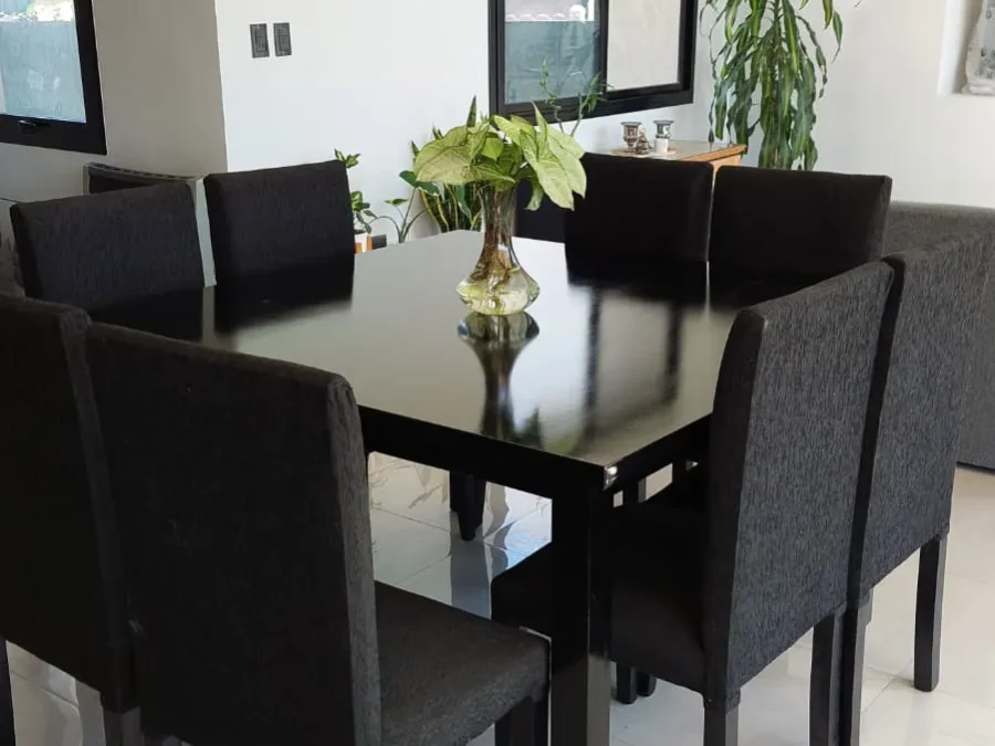 juego de comedor con mesa cuadrada y 8 sillas